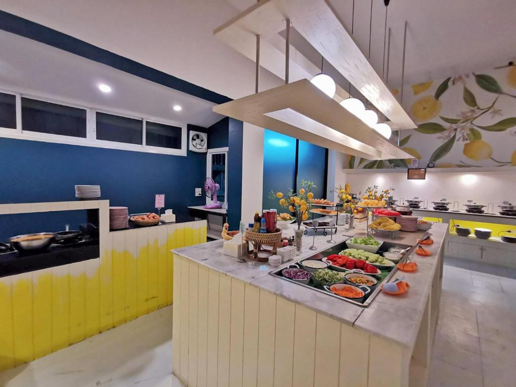 Фото отеля THE MELODY PHUKET