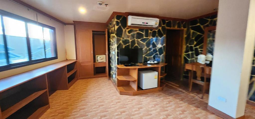 Фото отеля TIGER COMPLEX