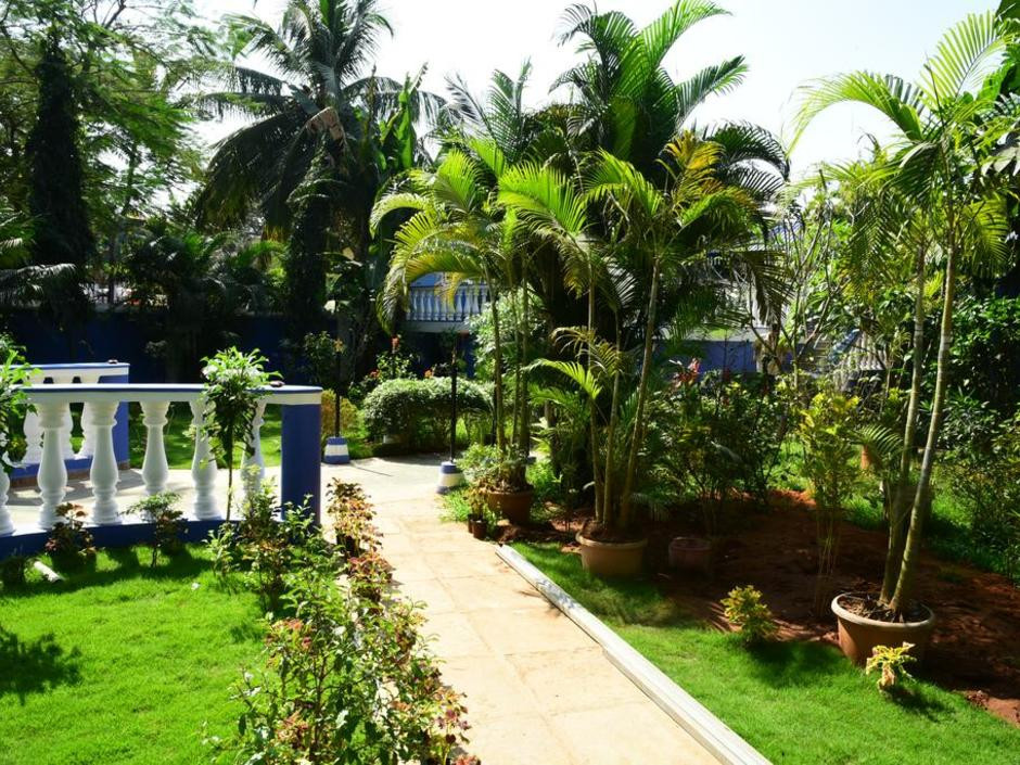 Фото отеля MAYFLOWER BEACH RESORT