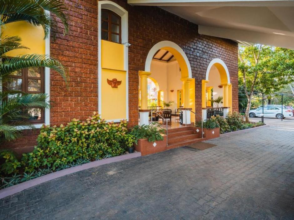 Фото отеля COCONUT GROVE