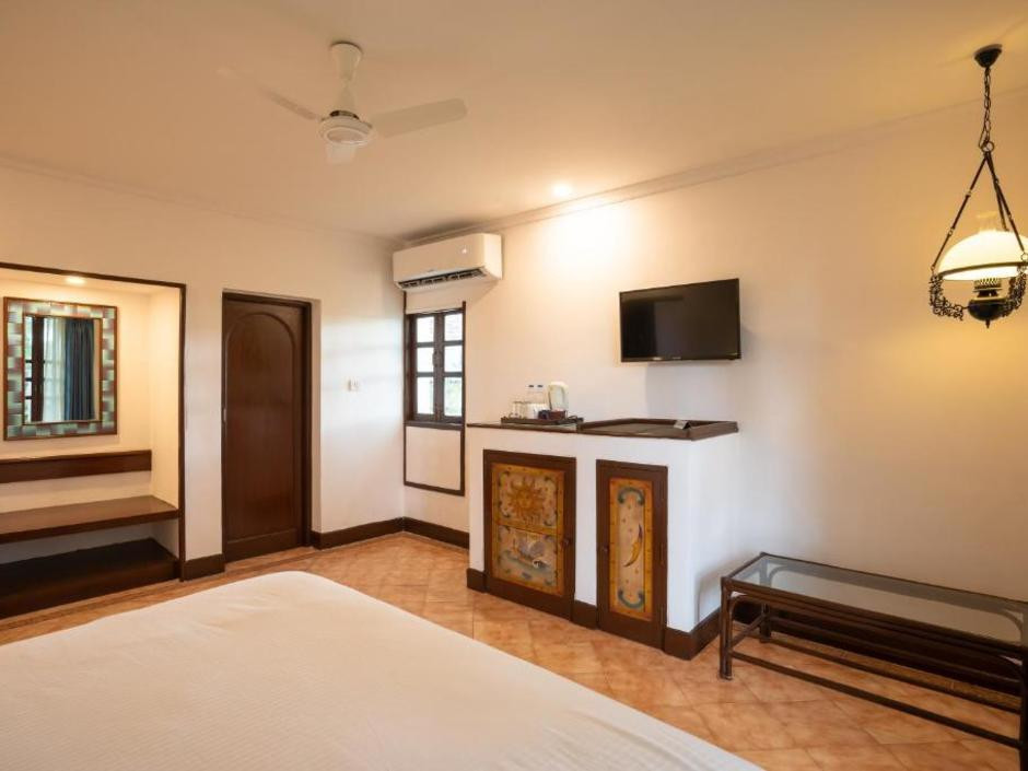 Фото отеля COCONUT GROVE