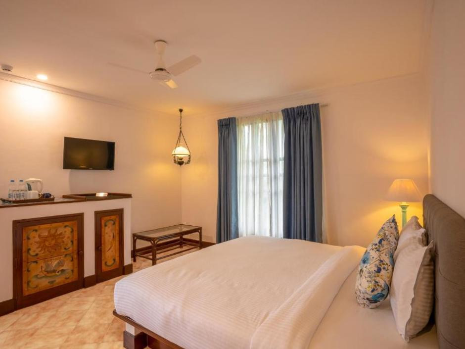 Фото отеля COCONUT GROVE