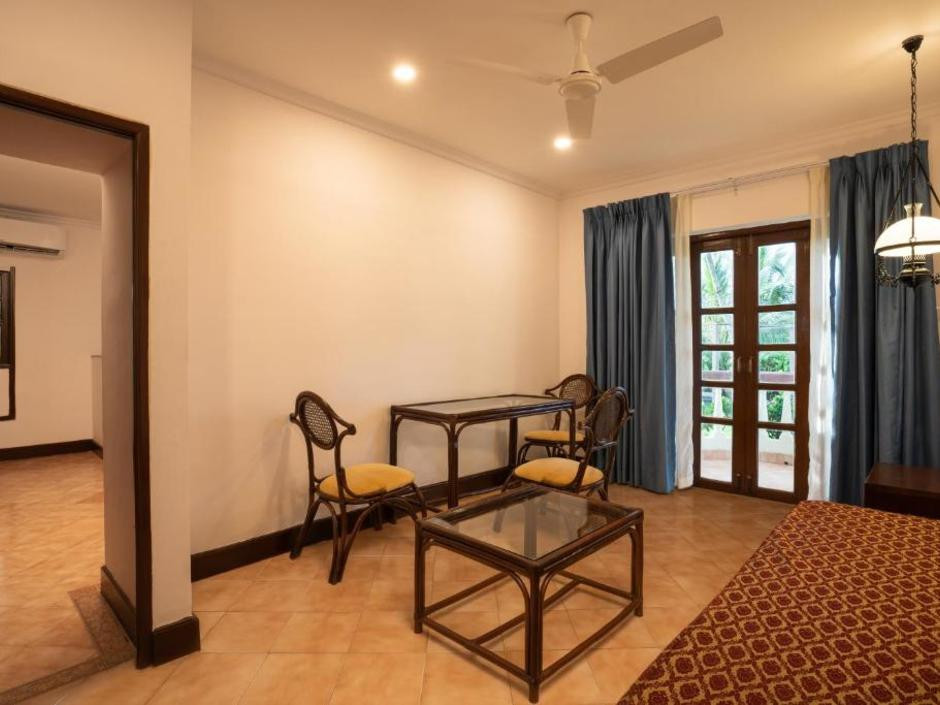 Фото отеля COCONUT GROVE