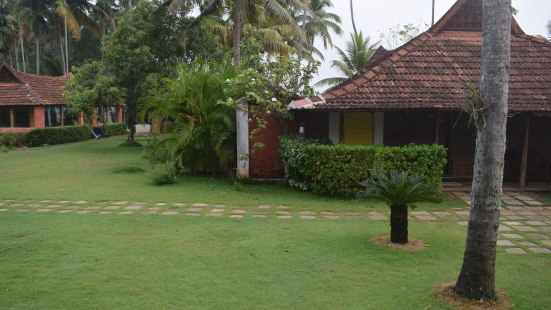 KAYALORAM HERITAGE LAKE RESORT 3*