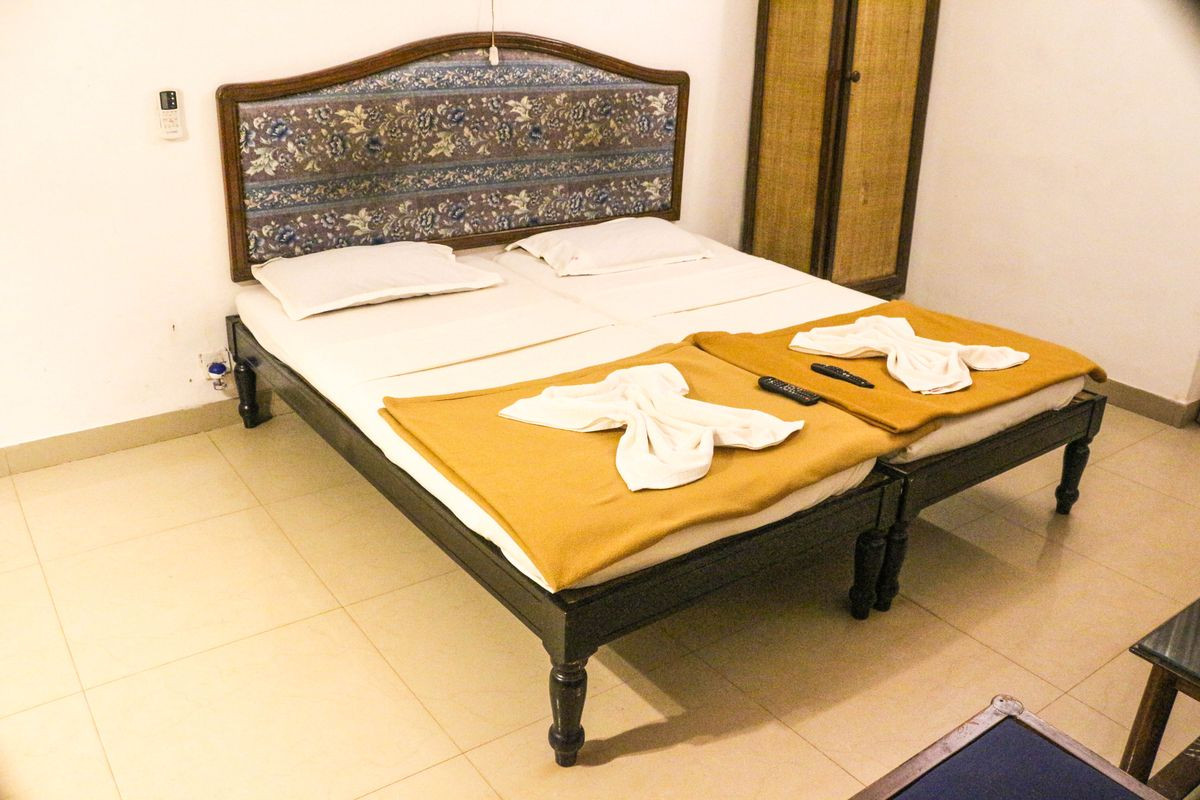 Фото отеля RONIL ROYALE