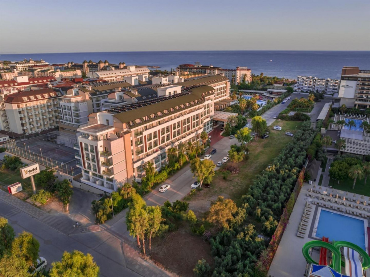 Hedef Resort Hotel — Аланья