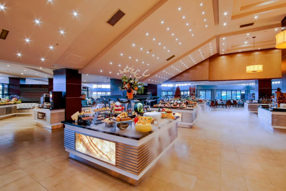 Фото отеля LIMAK LARA DE LUXE HOTEL & RESORT