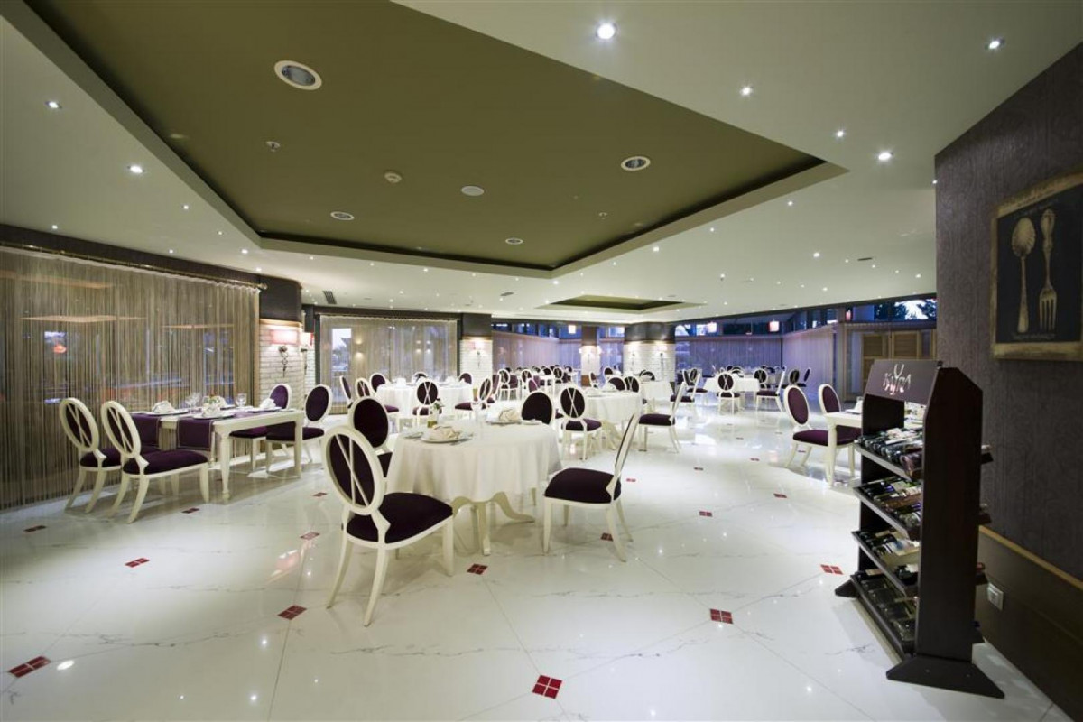 Фото отеля LIMAK LARA DE LUXE HOTEL & RESORT