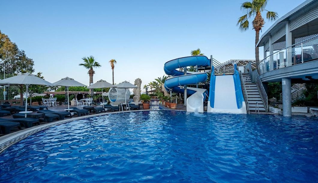 Фото отеля GOLDEN BEACH RESORT & SPA