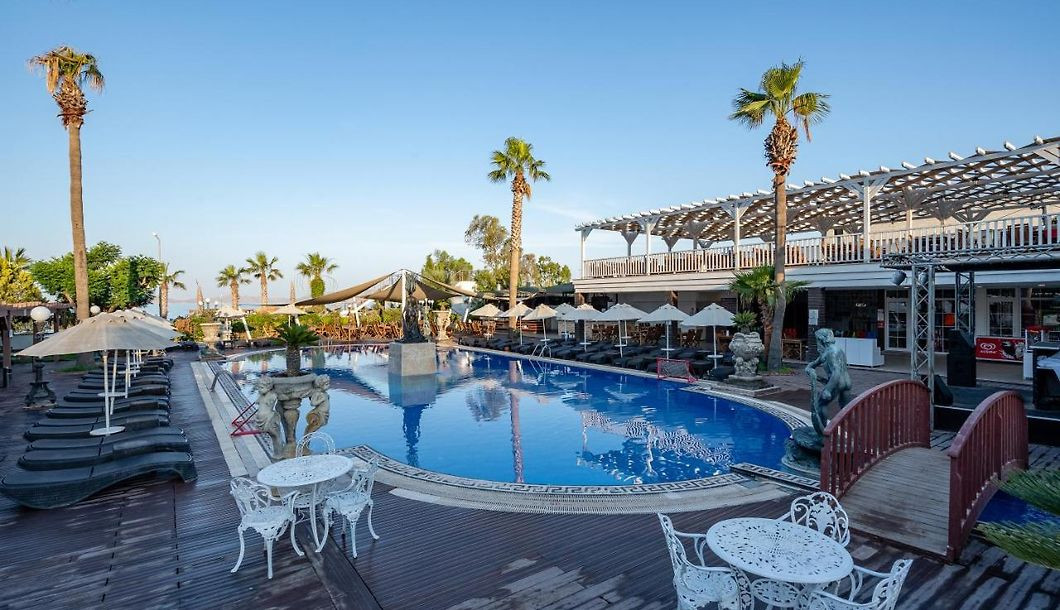 Фото отеля GOLDEN BEACH RESORT & SPA