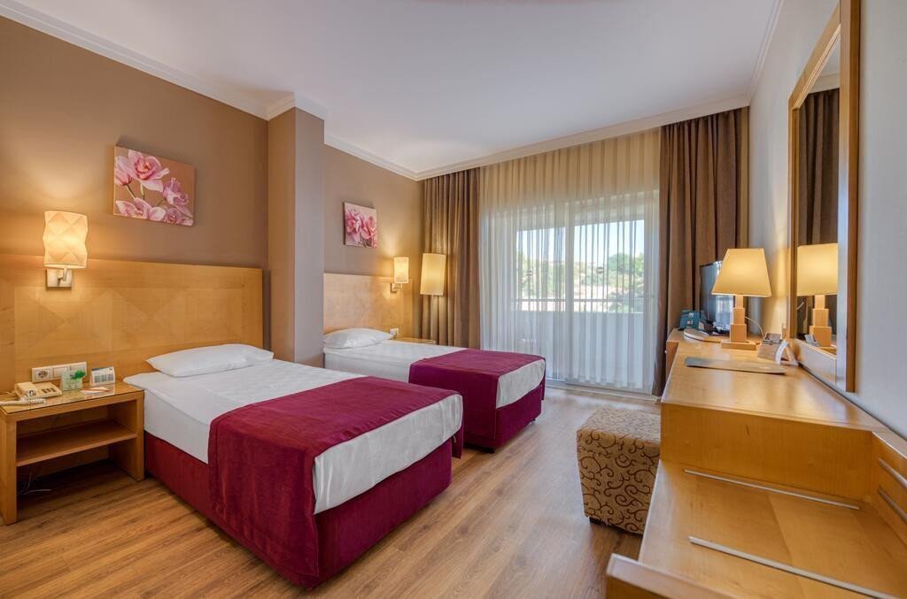 Фото отеля SEALIFE BUKET BEACH (EX. ASKA BUKET RESORT & SPA)