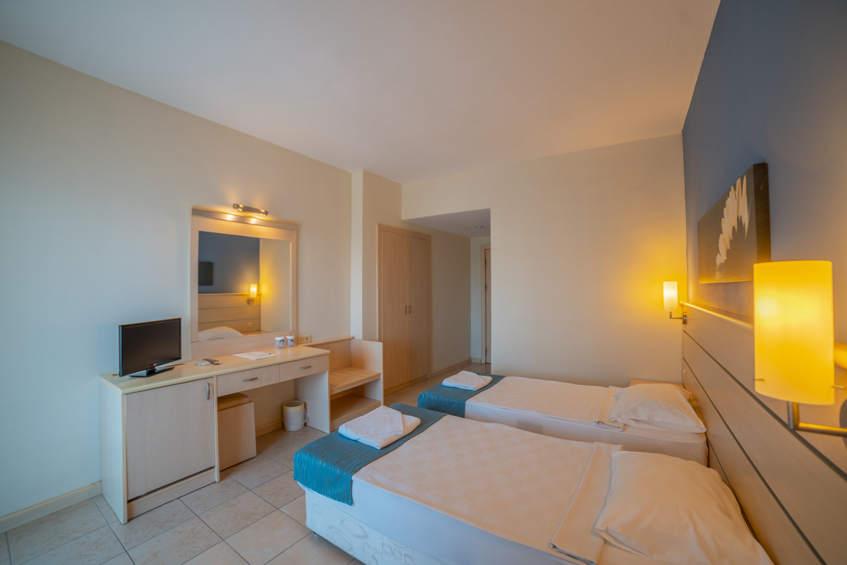 Фото отеля ASKA BAYVIEW RESORT (EX. ASKA BUSE RESORT)