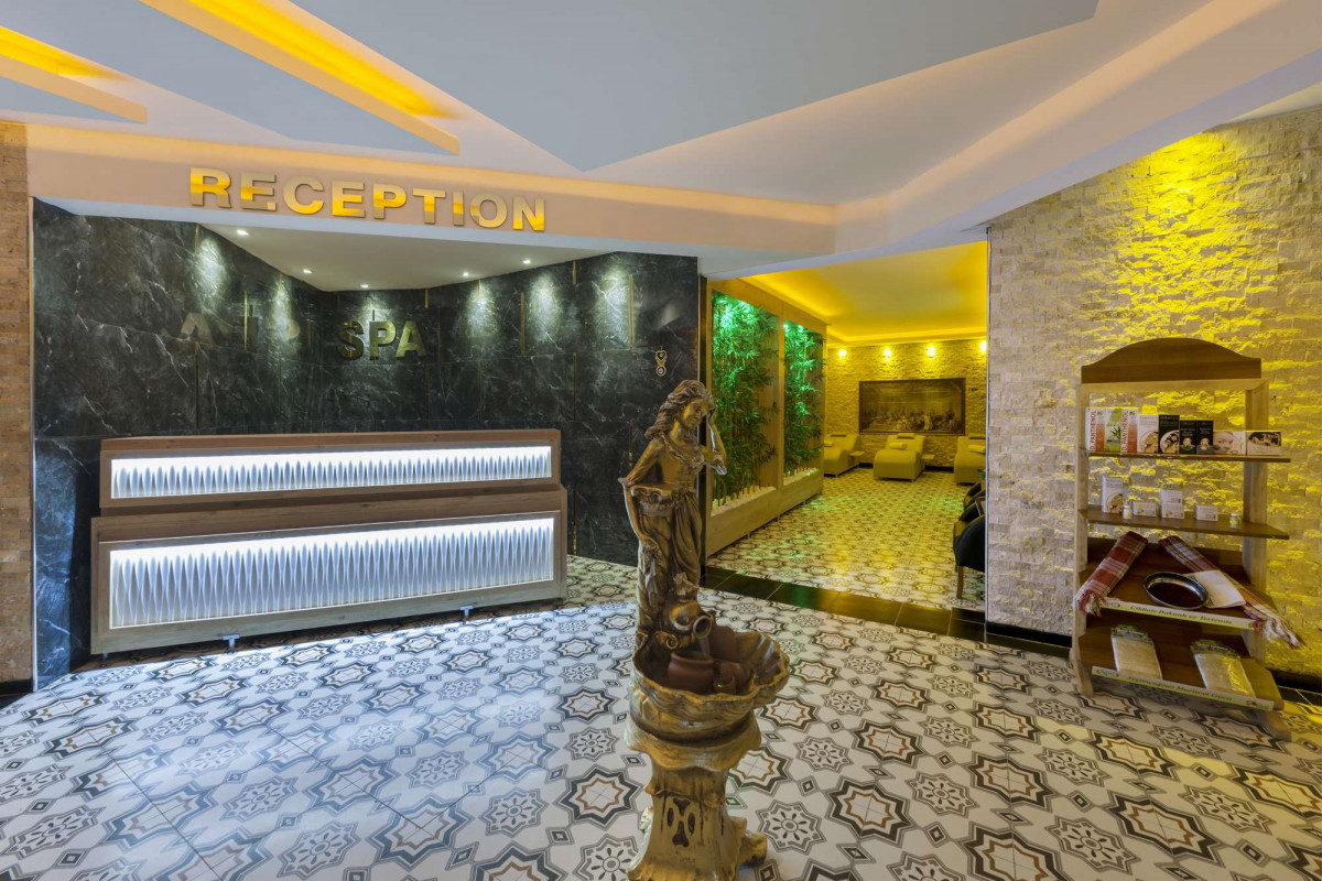 Фото отеля ASKA JUST IN BEACH