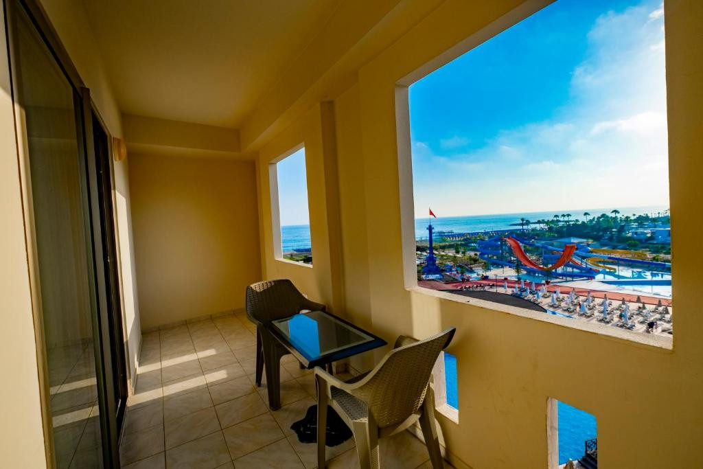 Фото отеля GRAND CORTEZ RESORT HOTEL & SPA (EX. BAYAR FAMILY RESORT HOTEL & SPA)