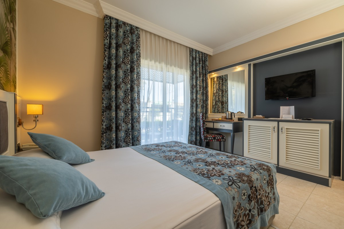 Фото отеля CRYSTAL PARAISO VERDE RESORT & SPA