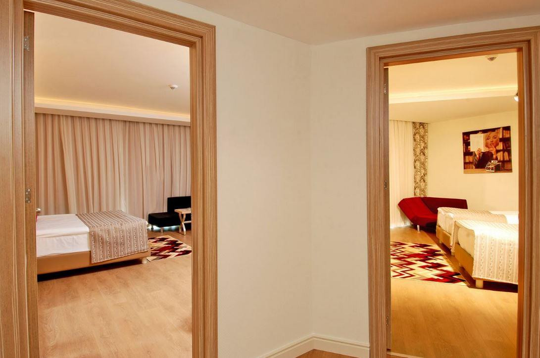 Фото отеля DELPHIN DELUXE RESORT