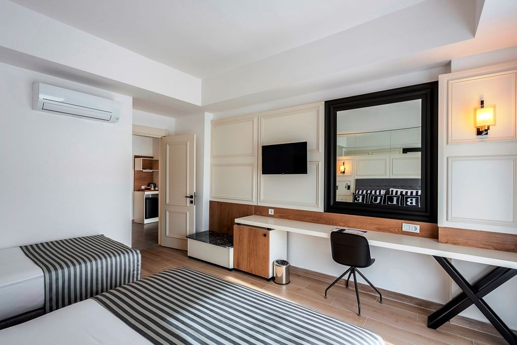 Фото отеля EFTALIA BLUE