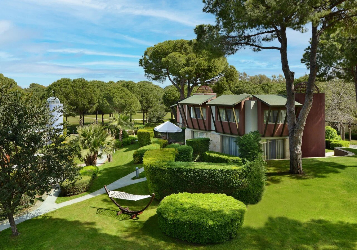 Фото отеля GLORIA VERDE RESORT