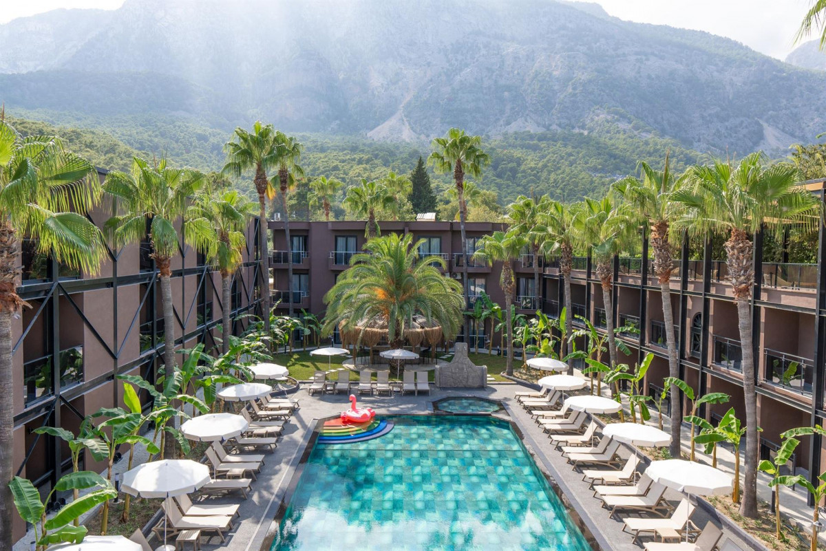 12. Golden Sun Hotel 3*