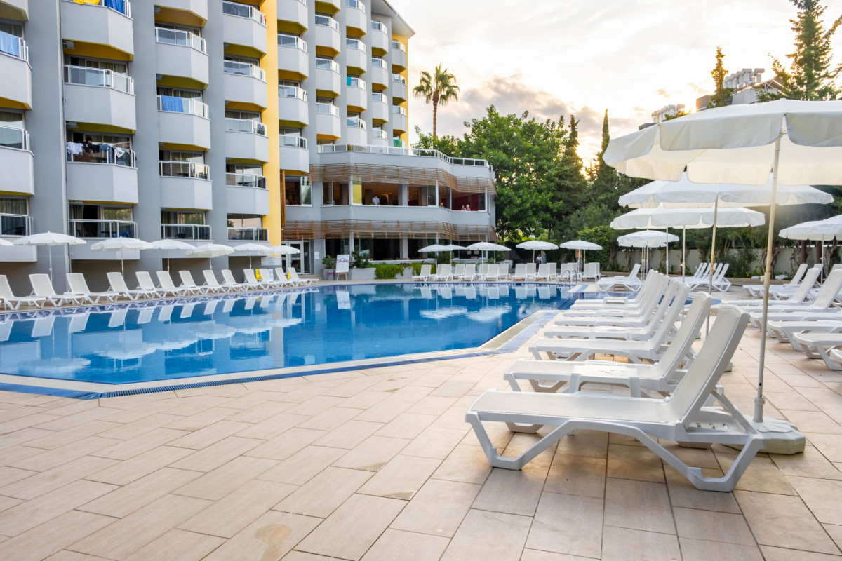 SIMPLY FINE HOTEL ALIZE - фото 2