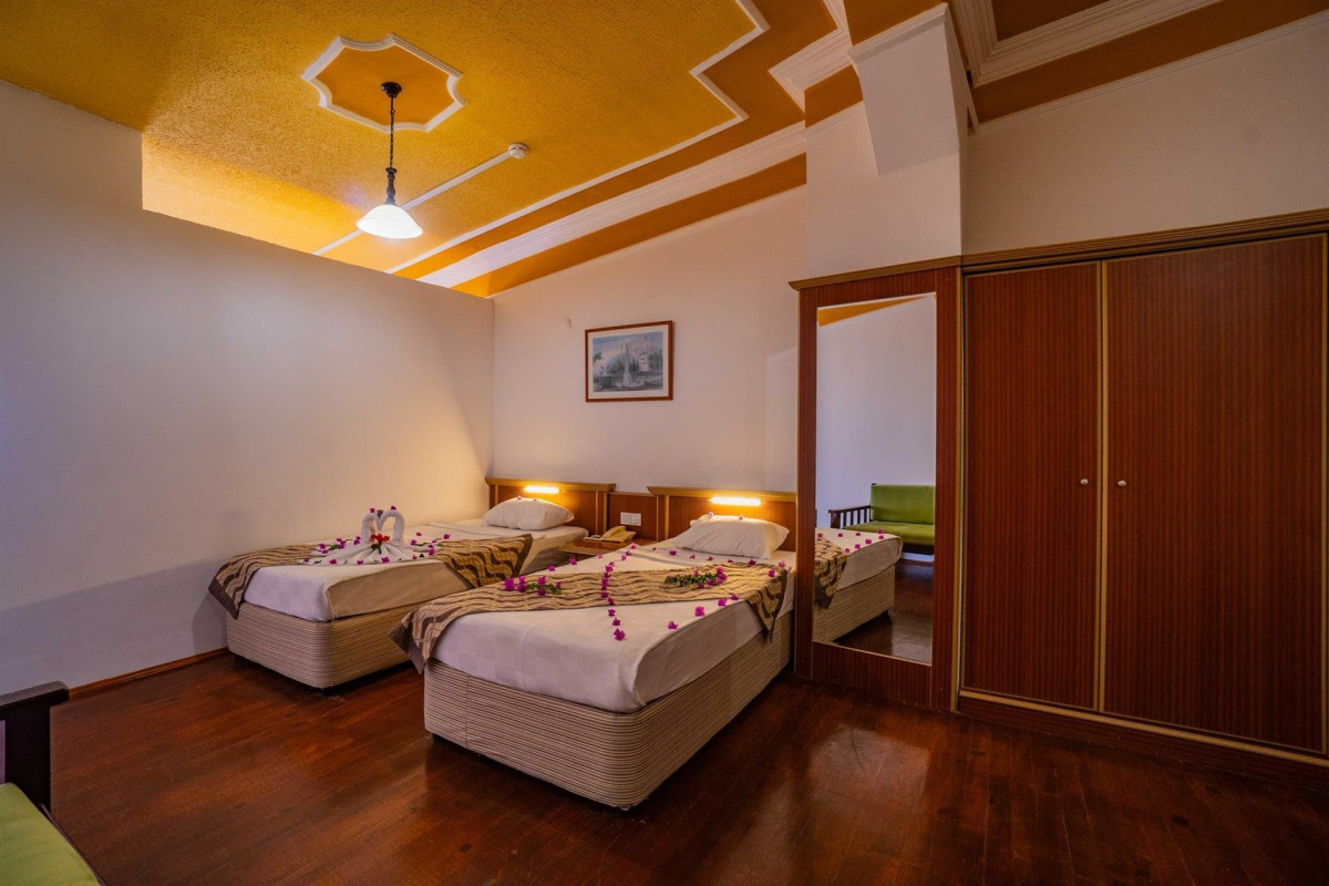 Фото отеля SENZA GARDEN HOLIDAY CLUB (EX. LARISSA HILL BEACH)