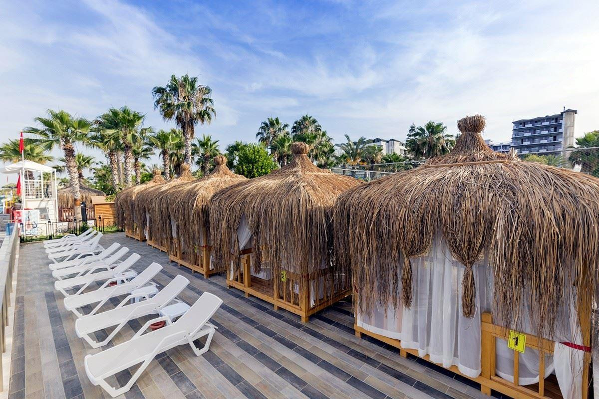 Фото отеля HOLIDAY PARK RESORT