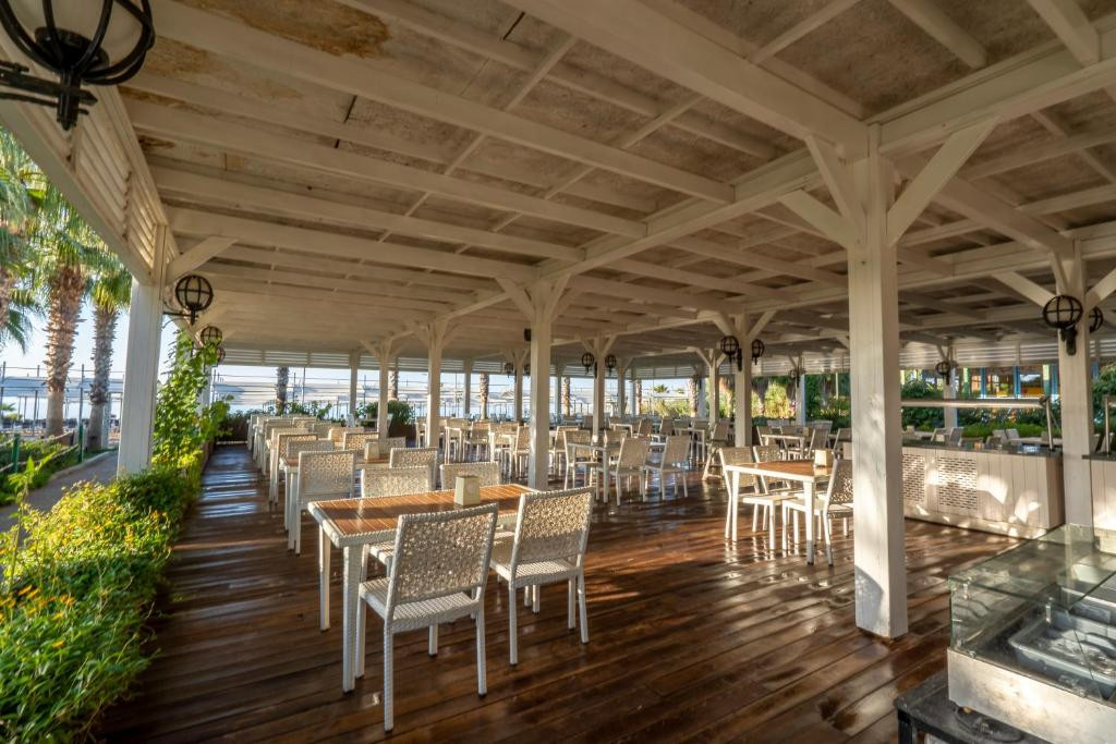 Фото отеля JADORE DELUXE HOTEL & SPA