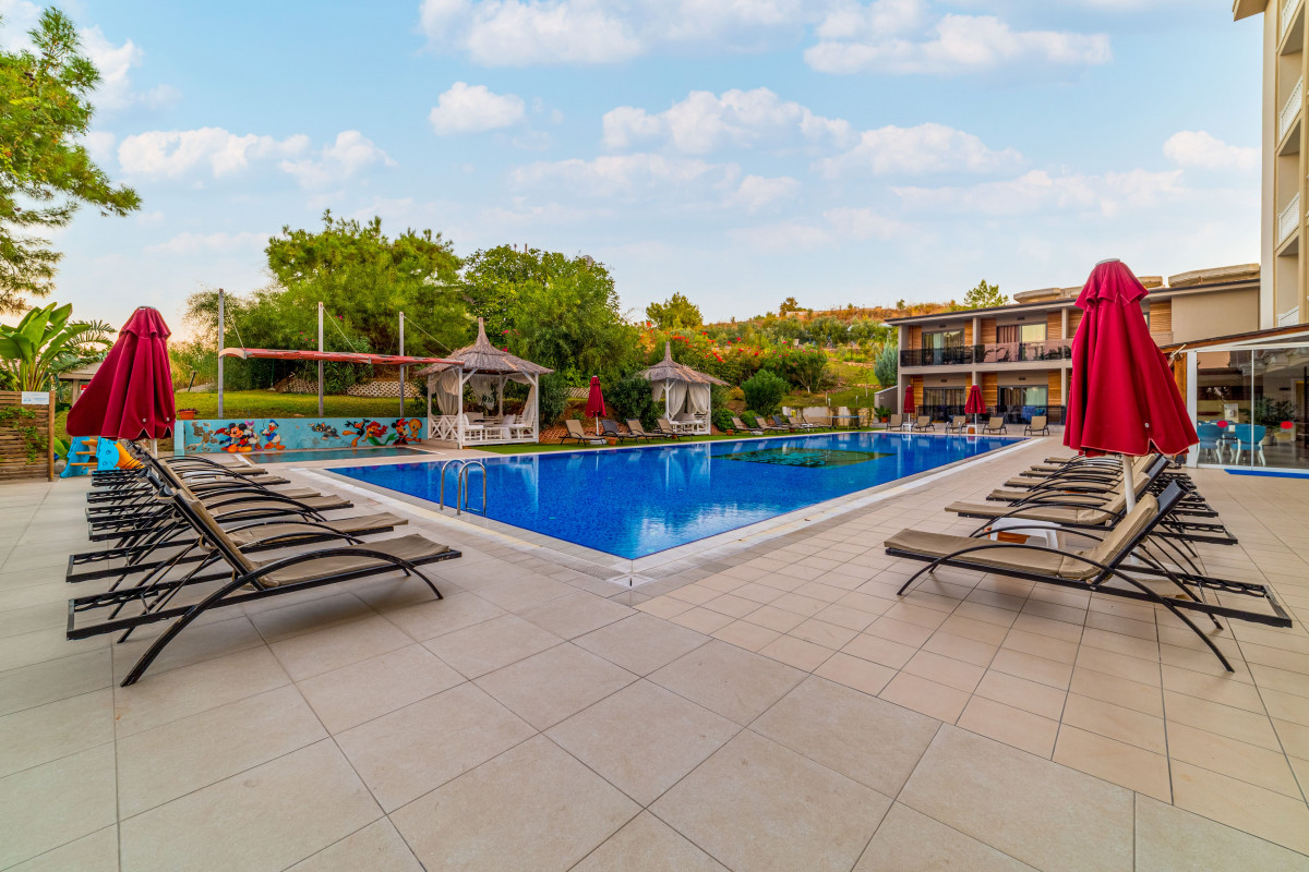 Фото отеля JUSTINIANO DELUXE RESORT