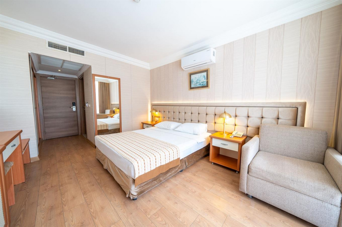 Фото отеля LETOILE BEACH HOTEL