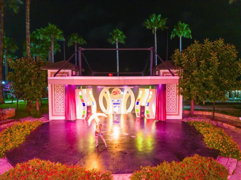 Фото отеля MERYAN