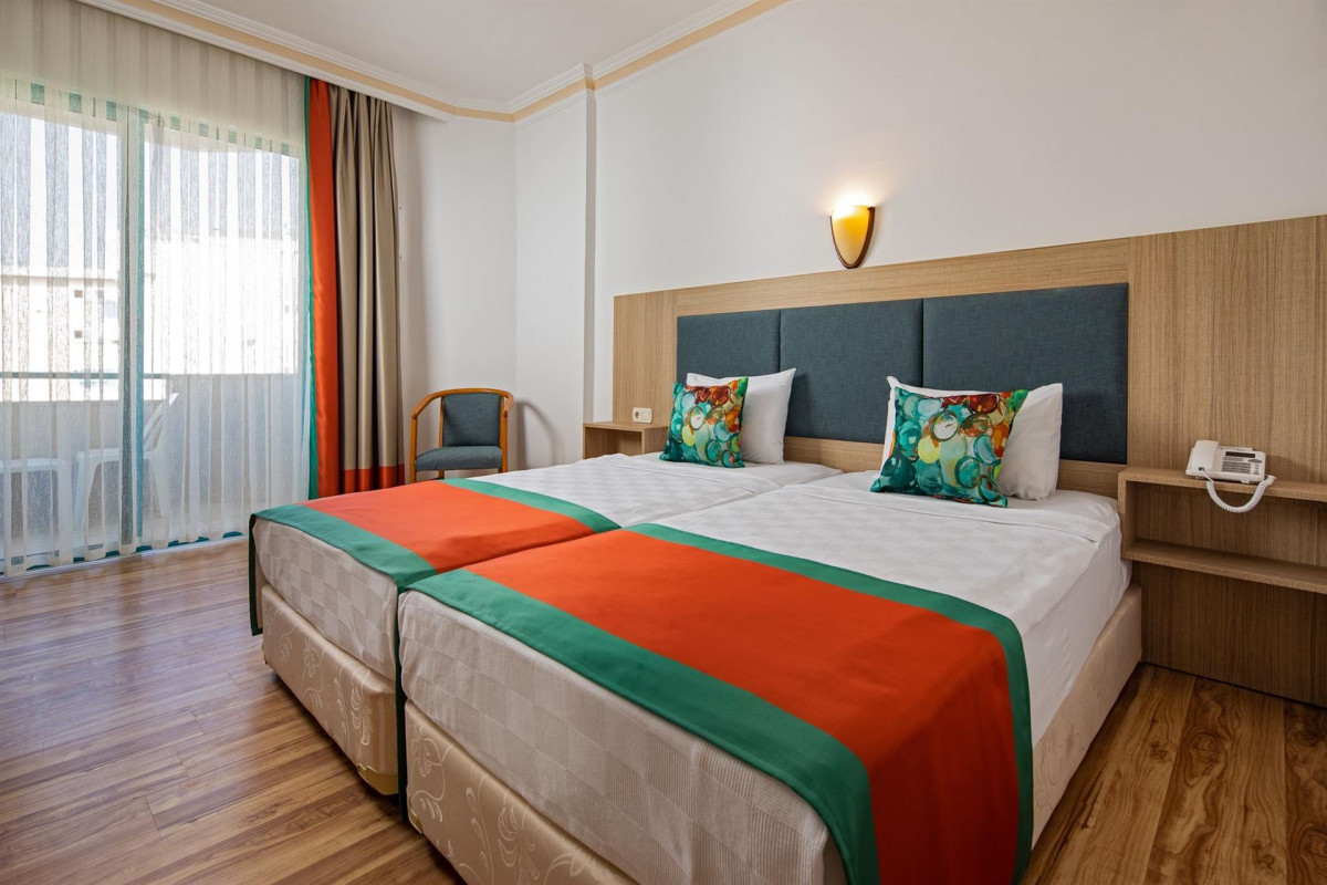 Фото отеля CLUB HOTEL MIRABELL