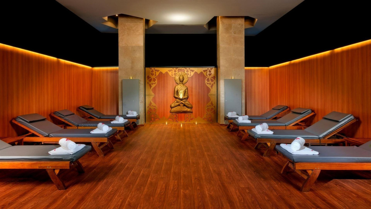 Фото отеля MIRACLE RESORT