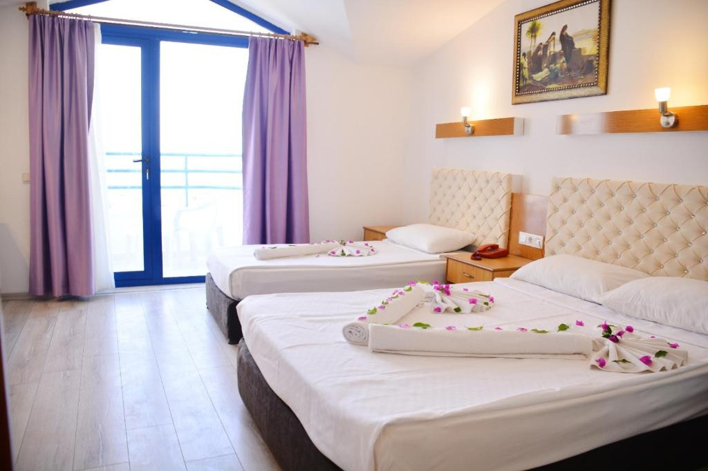 Фото отеля MIRANDA MORAL HOTEL (EX. VIKING MORAL BEACH)