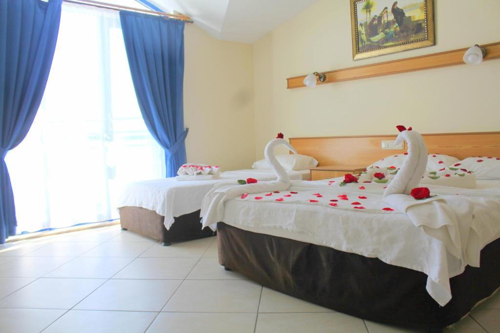 Фото отеля MIRANDA MORAL HOTEL (EX. VIKING MORAL BEACH)