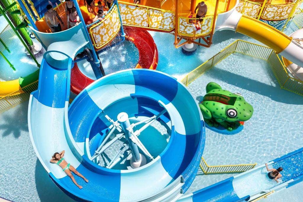 Фото отеля NARCIA RESORT