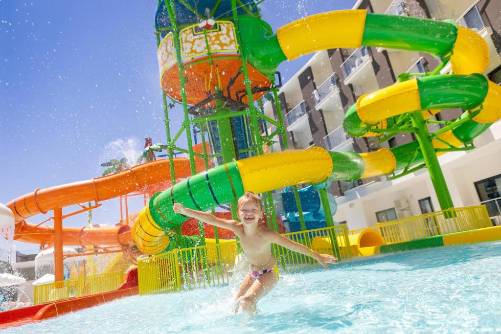 Фото отеля NARCIA RESORT