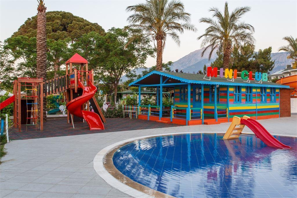 Фото отеля LUCIDA BEACH HOTEL