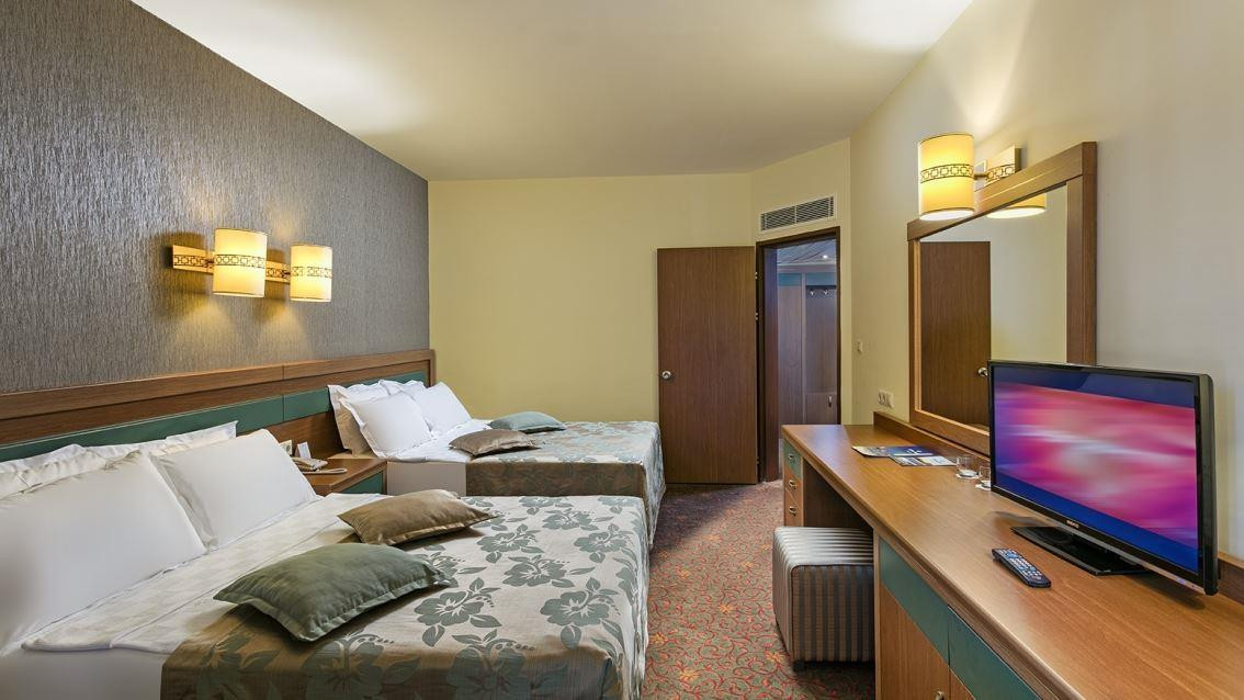 Фото отеля OZKAYMAK INCEKUM