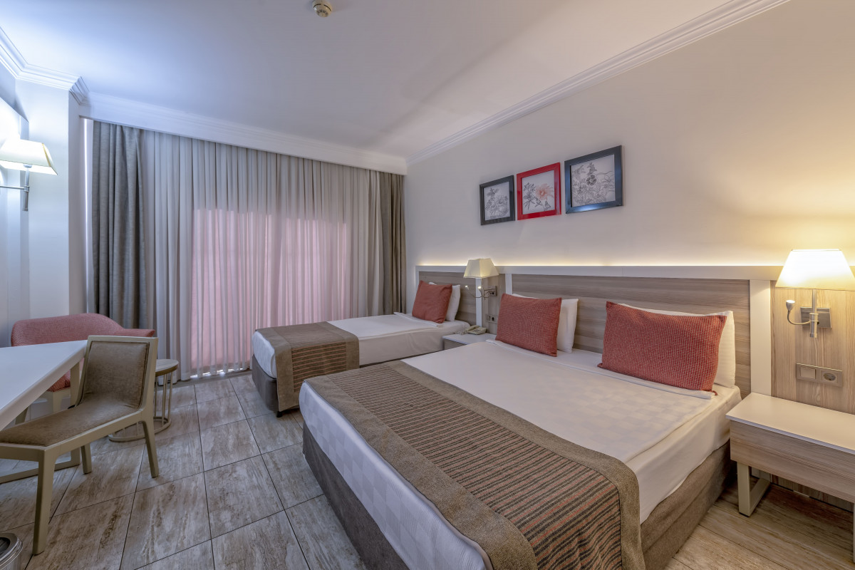 Фото отеля PORT RIVER HOTEL & SPA