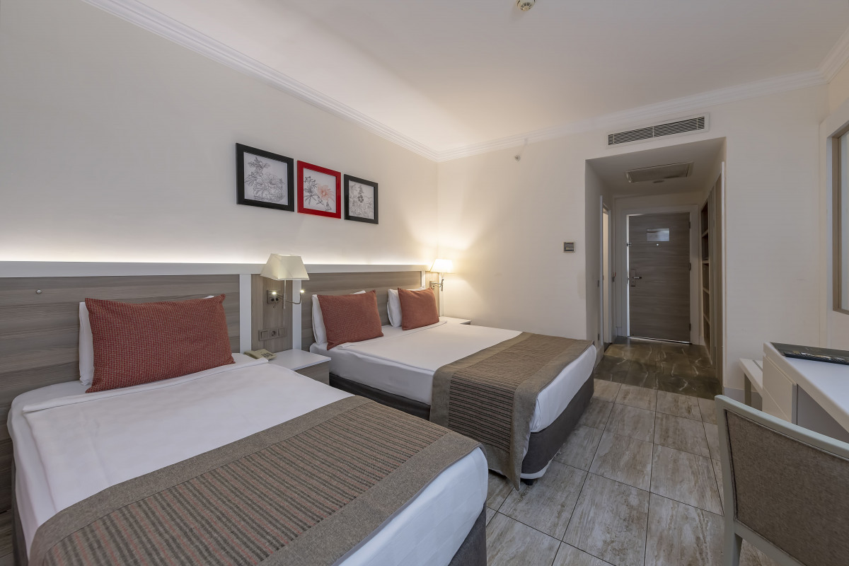 Фото отеля PORT RIVER HOTEL & SPA