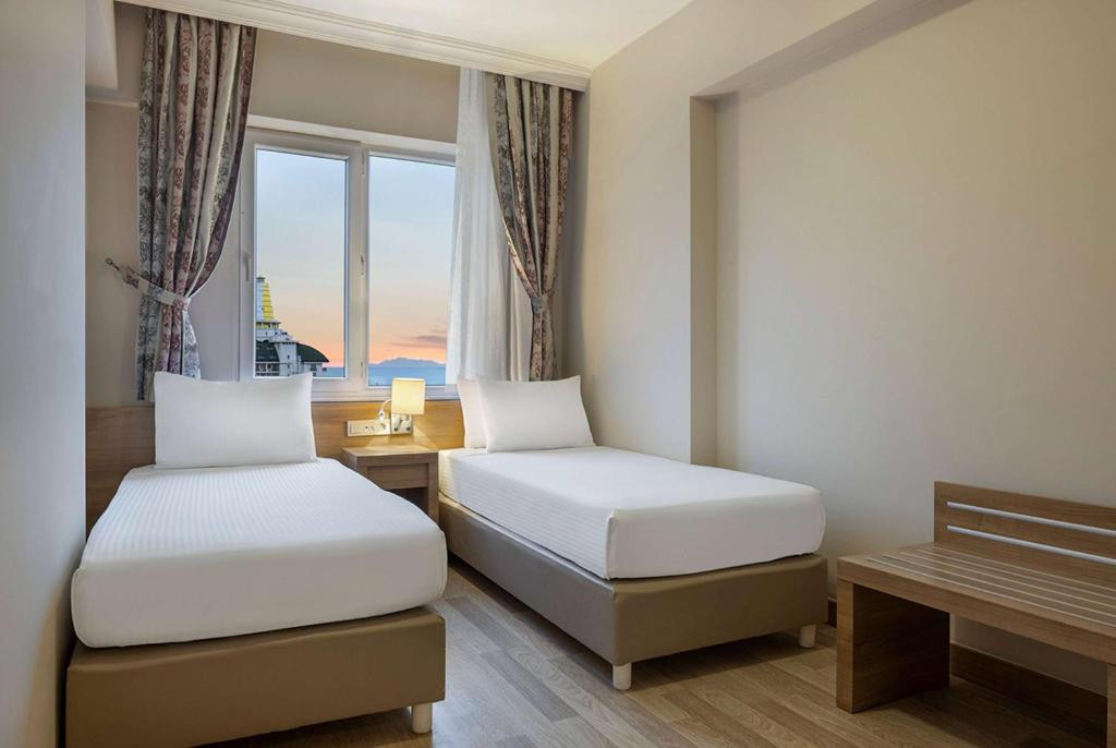 Фото отеля RAMADA RESORT BY WYNDHAM LARA