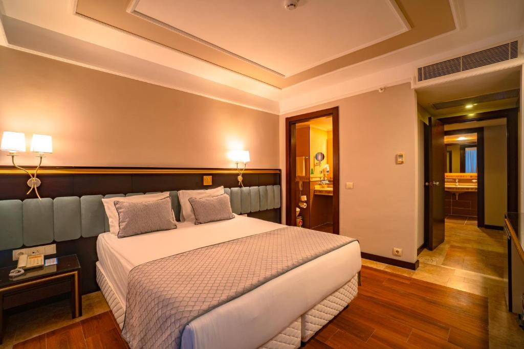 Фото отеля ROYAL ATLANTIS SPA & RESORT