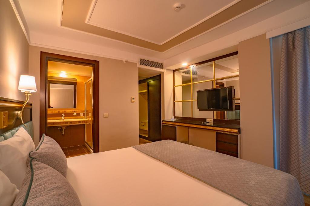 Фото отеля ROYAL ATLANTIS SPA & RESORT