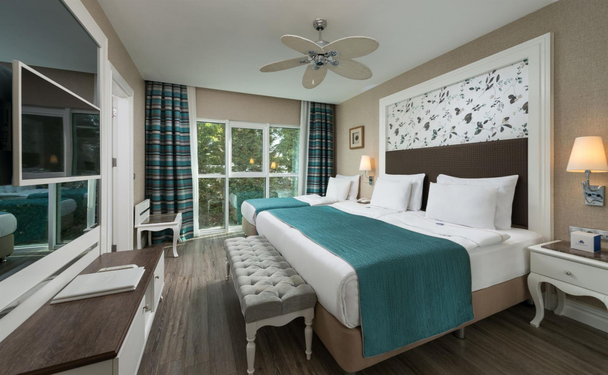 Фото отеля RUBI PLATINUM SPA RESORT & SUITES