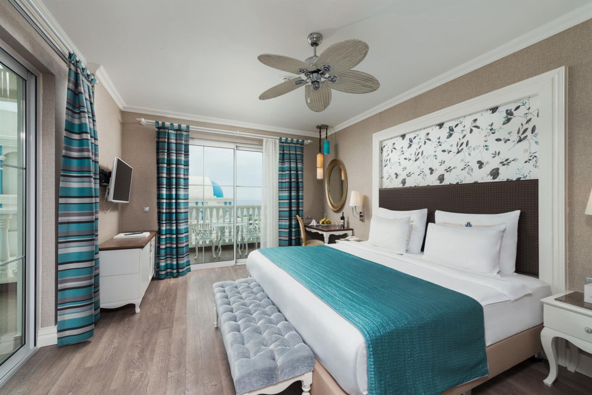 Фото отеля RUBI PLATINUM SPA RESORT & SUITES