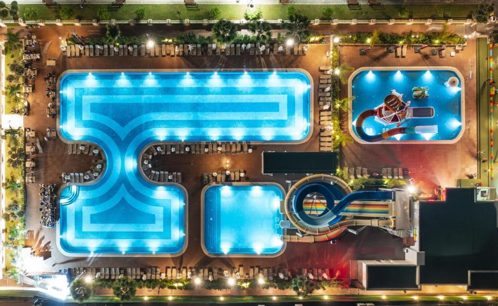 Фото отеля SERENITY QUEEN HOTEL