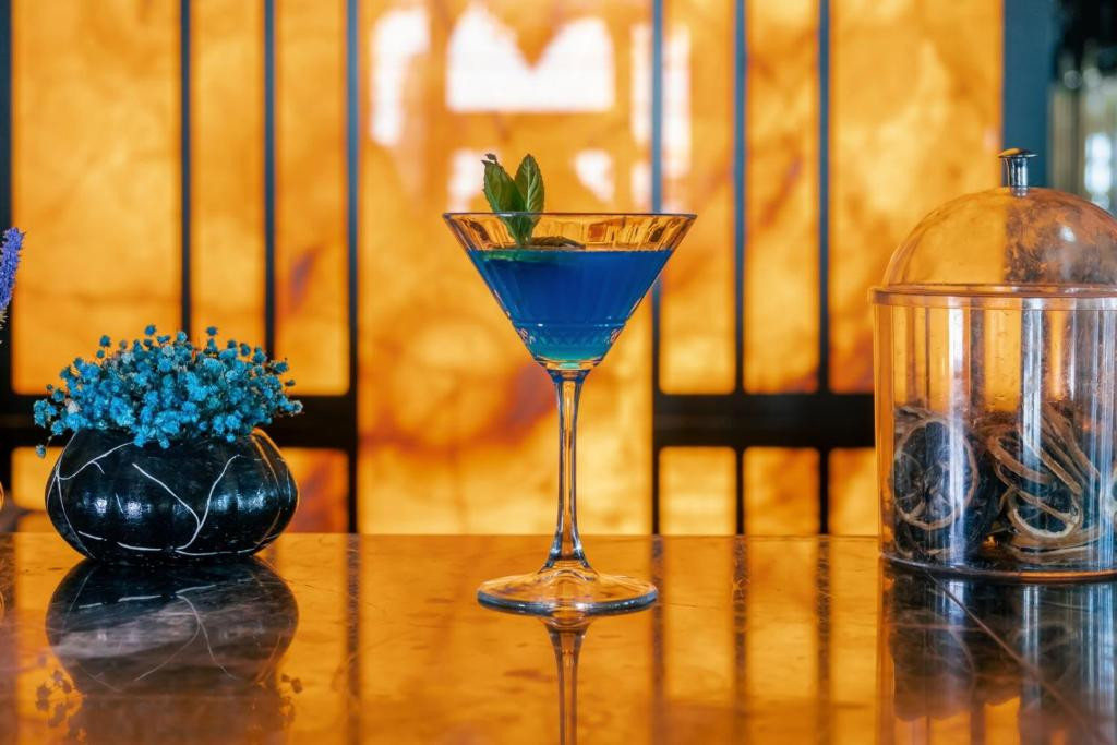 Фото отеля SERENITY QUEEN HOTEL