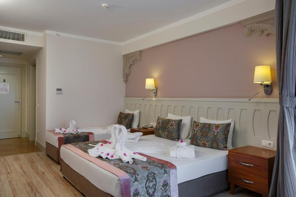 Фото отеля SIDE CROWN SERENITY HOTEL