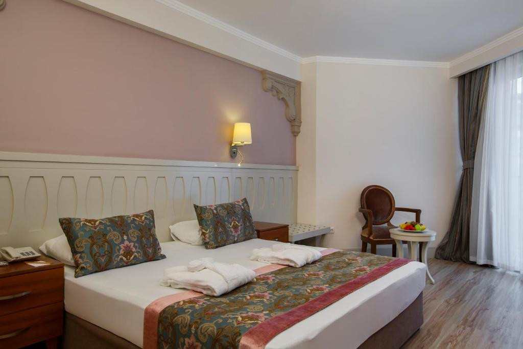 Фото отеля SIDE CROWN SERENITY HOTEL