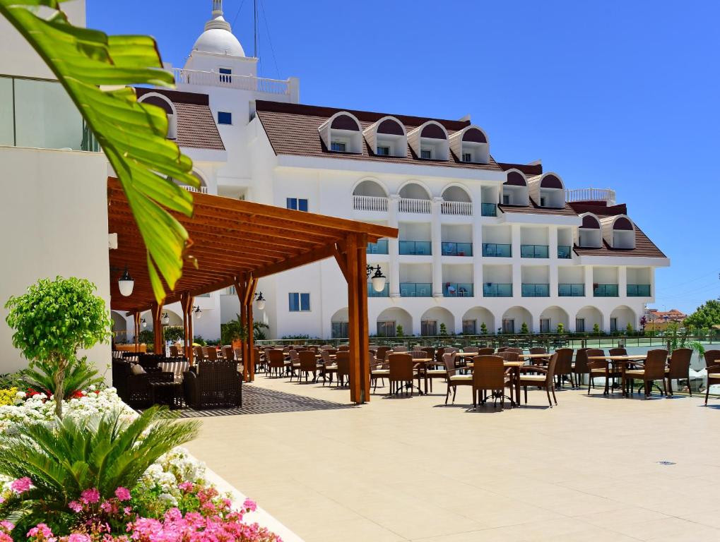 Фото отеля SIDE CROWN SERENITY HOTEL